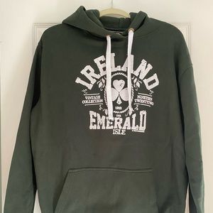 Dark Green Ireland Hoodie 🇮🇪 NWT
